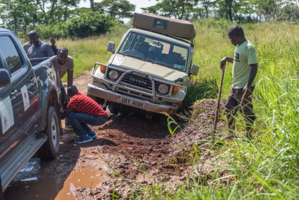 24/7 Road Assistance for Self Drive Safaris Uganda
