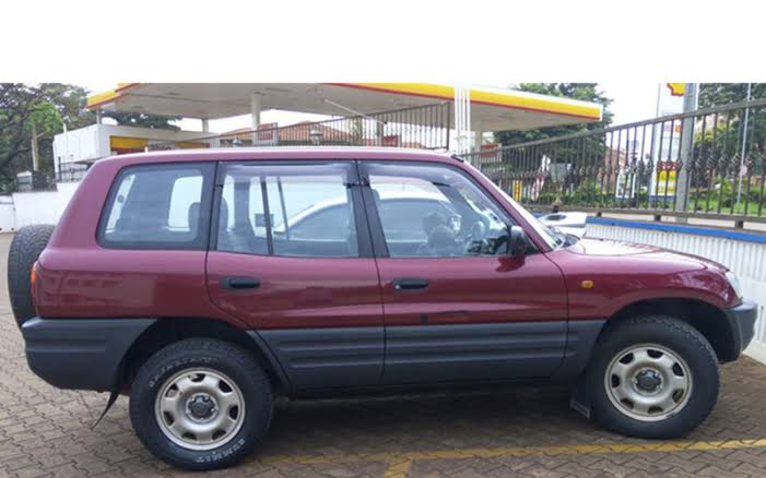 Self Drive Safaris Uganda - Toyota RAV4 Rental Uganda
